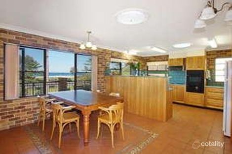 Property photo of 8 Mary Street Thirroul NSW 2515