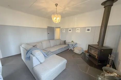 Property photo of 18 Stanton Street Stanthorpe QLD 4380