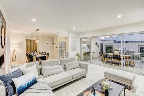 Property photo of 34 Pegasus Road Bennett Springs WA 6063