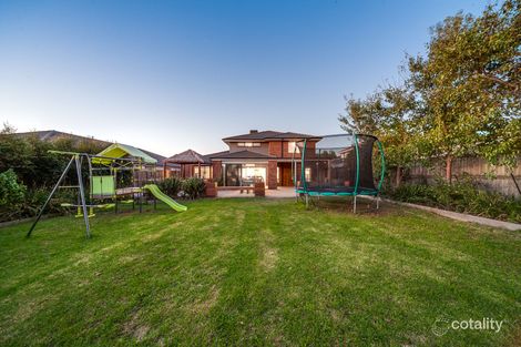 Property photo of 16 Bronson Circuit Cranbourne North VIC 3977
