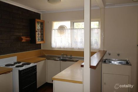 Property photo of 6 Stringybark Place Bradbury NSW 2560