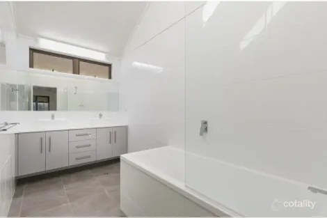 Property photo of 1 Macaulay Street Kawana QLD 4701