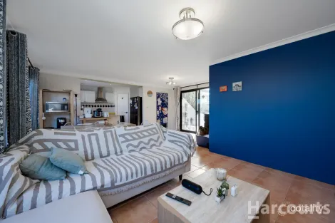 Property photo of 1 Chusan Lane Currambine WA 6028