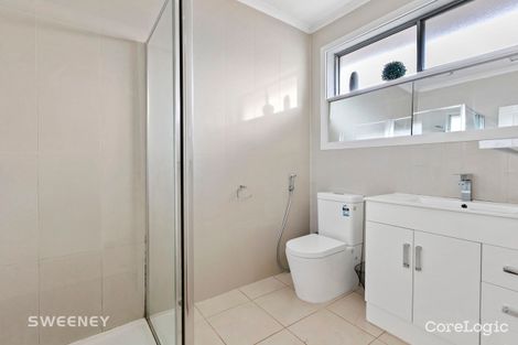 Property photo of 16 Fairbairn Road Sunshine West VIC 3020