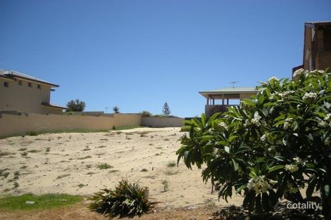 Property photo of 19 Robin Avenue Sorrento WA 6020