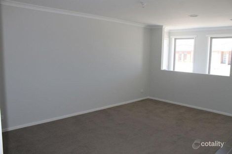 Property photo of 75 Greendale Boulevard Pakenham VIC 3810