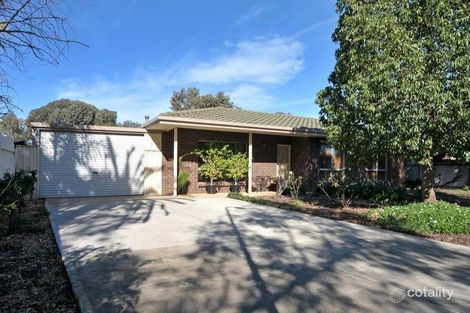 Property photo of 9 Magnolia Crescent Parafield Gardens SA 5107