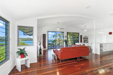 Property photo of 84 Crescent Drive Russell Island QLD 4184