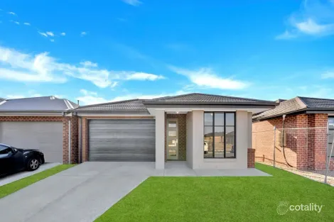 10 Saltcoats Rd, Clyde North, VIC 3978