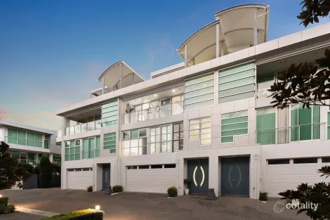 18/12-14 Adelphi Tce, Glenelg North, SA 5045