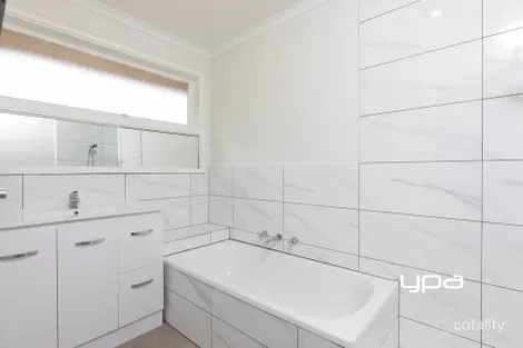 Property photo of 36 Deakin Street Sunbury VIC 3429
