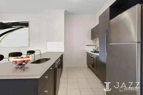 Property photo of 1/27 Tom Roberts Parade Point Cook VIC 3030