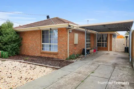 Property photo of 2 Gazley Court Altona Meadows VIC 3028