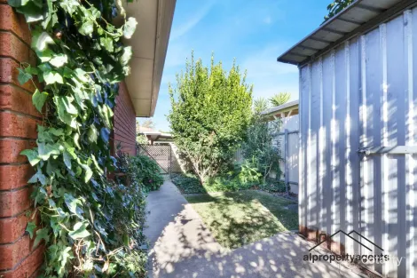 Property photo of 3/2 Pynsent Street Horsham VIC 3400