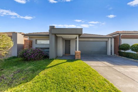 Property photo of 18 Bavaria Lane Pakenham VIC 3810