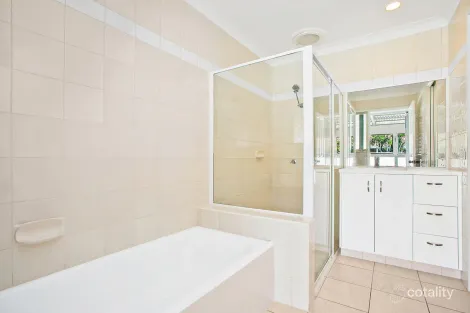 Property photo of 20 Constance Avenue Mermaid Waters QLD 4218