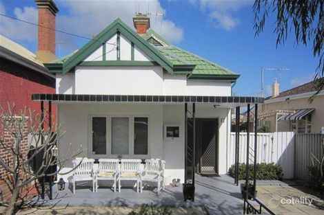 17 Chatsworth Rd, Highgate, WA 6003