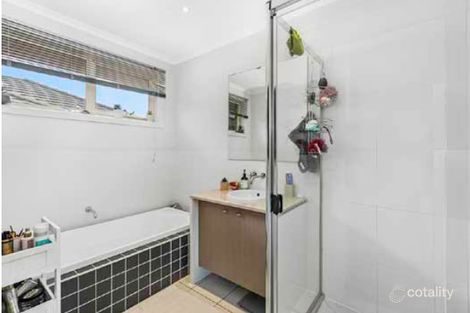 Property photo of 11 Turnstone Drive Point Cook VIC 3030
