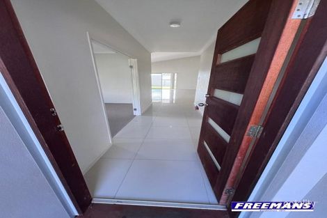 Property photo of 1 Sharon Crescent Kingaroy QLD 4610