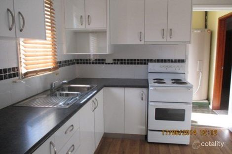 Property photo of 18 Bangaroo Avenue Dapto NSW 2530