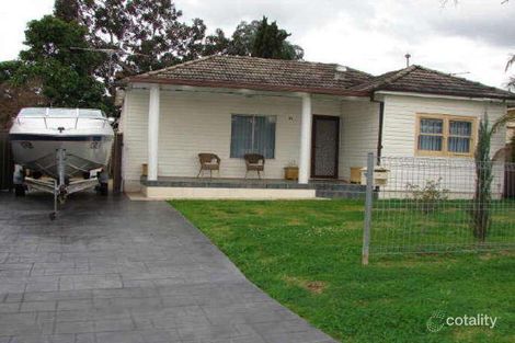 Property photo of 14 Marsh Parade Casula NSW 2170