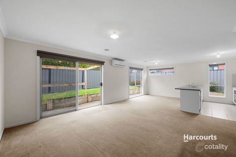 Property photo of 9 Pointer Drive Pakenham VIC 3810