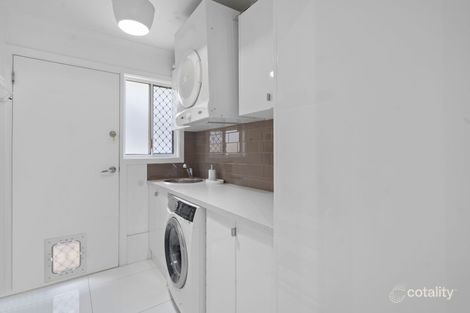 Property photo of 22 Kinarra Street Ashmore QLD 4214