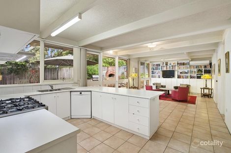 Property photo of 24 The Pass Croydon VIC 3136