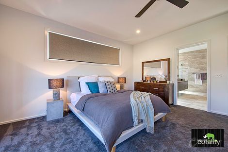 Property photo of 14 Aitken Street Googong NSW 2620