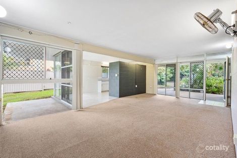 Property photo of 28 Mulgowie Street Sunnybank QLD 4109