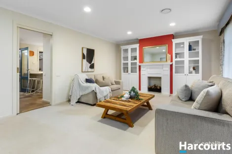 Property photo of 19 Jeanbart Court Wantirna South VIC 3152
