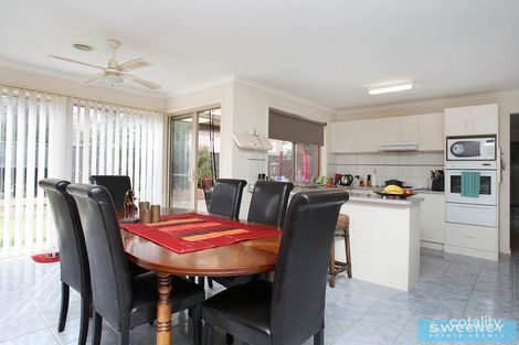 Property photo of 6 Whyalla Place Burnside VIC 3023