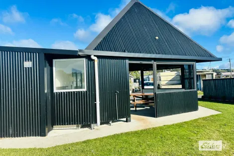 Property photo of 10 Queen Street West Ulverstone TAS 7315