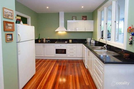 Property photo of 35 Hobart Avenue Camp Hill QLD 4152