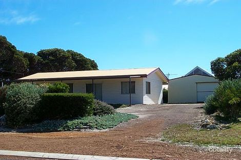 3 Buckie St, Hopetoun, WA 6348