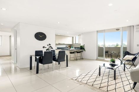 1/3 Railway Pde, Burwood, NSW 2134