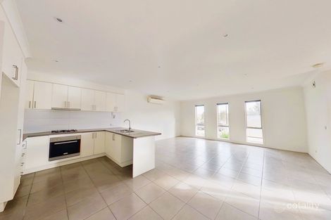 Property photo of 1/2 Marathon Boulevard Craigieburn VIC 3064