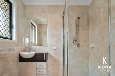 Property photo of 16 Gidran Close Durack QLD 4077