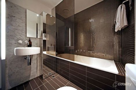 Property photo of 628/539 St Kilda Road Melbourne VIC 3004