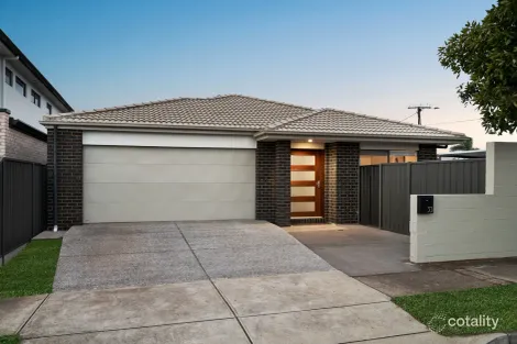 33 Kingborn Ave, Seaton, SA 5023