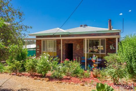 Property photo of 21 Bevan Way Collie WA 6225