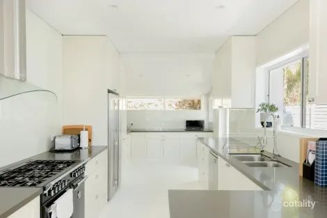 Property photo of 4 Riviera Avenue Avalon Beach NSW 2107