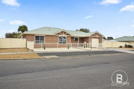 Property photo of 4 Mountview Drive Sebastopol VIC 3356