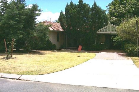 Property photo of 11 Darlot Crescent South Perth WA 6151