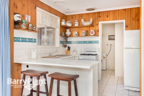 Property photo of 46 Kingsclere Avenue Keysborough VIC 3173