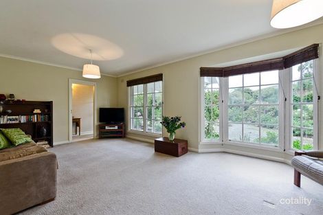 Property photo of 9 Thornhill Road Highton VIC 3216