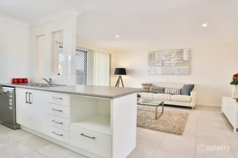 Property photo of 24/40 Hillary Drive Warner QLD 4500
