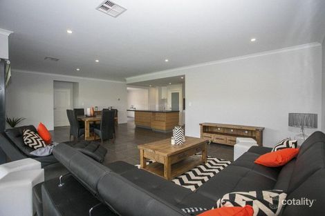 403 Landsdale Rd, Landsdale, WA 6065