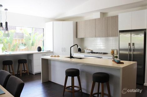 Property photo of 1 Selma Close Lynbrook VIC 3975