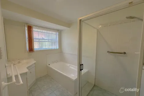 Property photo of 5 Wright Court Stanthorpe QLD 4380